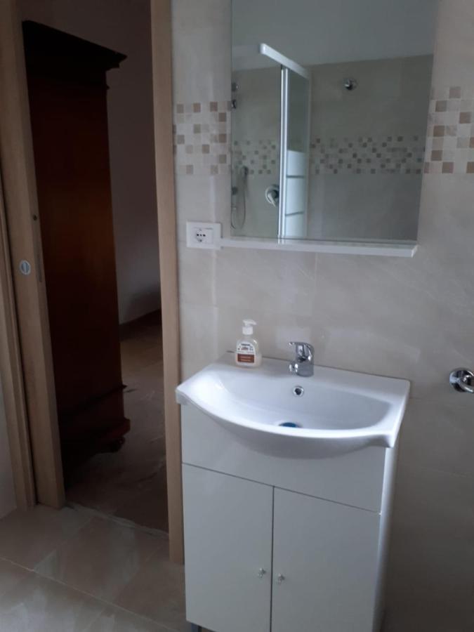 Casa Radiosa Varese Rooms Luaran gambar