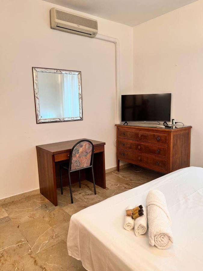 Casa Radiosa Varese Rooms Luaran gambar