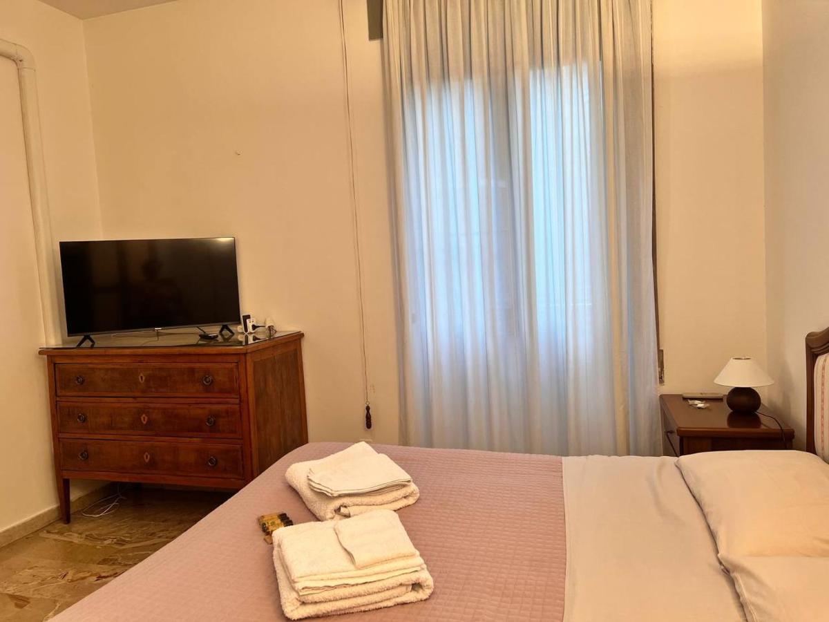 Casa Radiosa Varese Rooms Luaran gambar